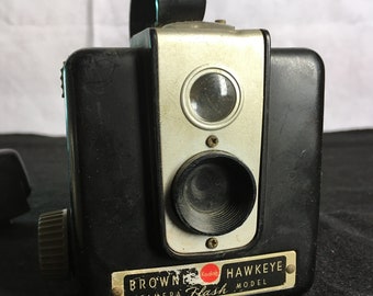 Vintage 1950s - Kodak Brownie Hawkeye Camera