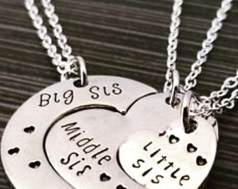 Sisters 3 necklace set