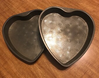 Vintage Ovenex Heart Cake Pans - Set of 2