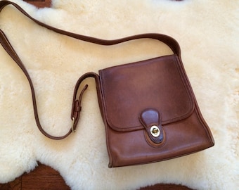SALE / vintage Coach crossbody bag purse / British Tan