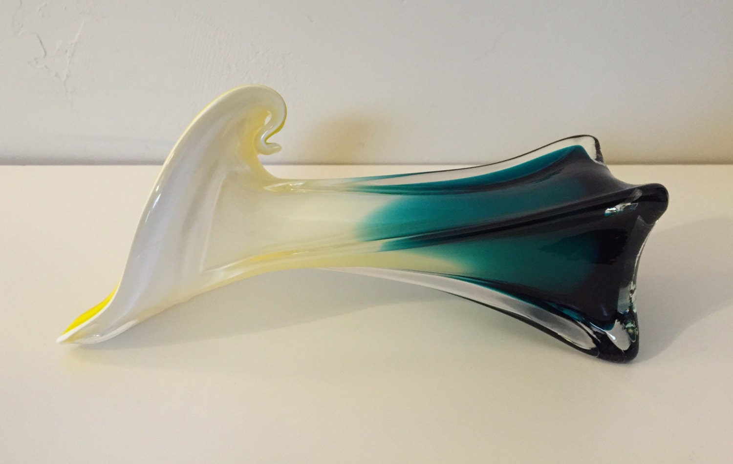 Murano Cased Art Glass Jack In The Pulpit Calla Lily Vase Hand Blown