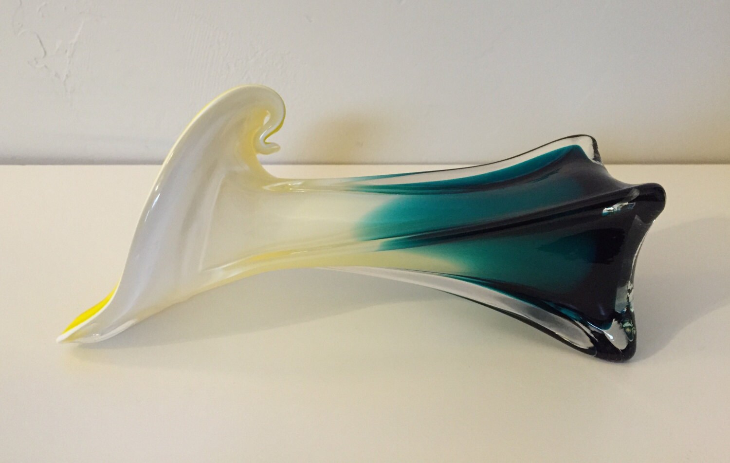 Art Glass Jack In The Pulpit Vase Yellow Calla Lily Art Glass Jack In The Pulpit Vase Yellow Calla Lily