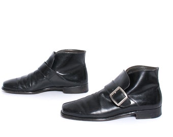 size 9 CHELSEA black leather 80s 90s BUCKLE HARNESS ankle boots