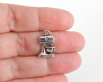 20 Kitchen Mixer Charms in Antique Silver - 16mm x 10mm