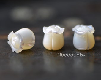 10pcs White Mother of Pearl Flowers 6mm /8mm, 3D Tulip MOP Shell Beads (#V1199)