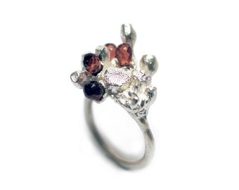 Secret garden ring