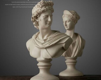 Roman goddess table top statue