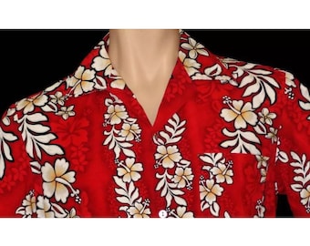 Vintage MALIHINI Red Floral Print Hawaiian Aloha PArty Shirt in a size Large L