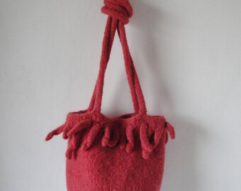 coral pink felt bag, wool shoulder-bag, knitted felt purse, alpaca-mix handbag, fun and funky purse, fringed felt bag, felted wool purse