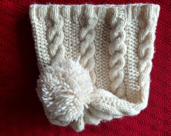 Hand knitted slouchy beanie with cabels