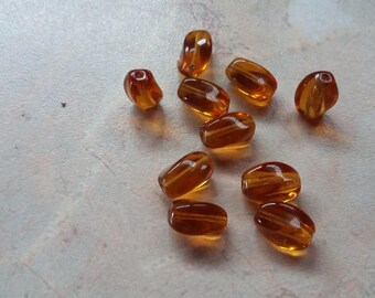 Twisted oval glass beads, amber, 6mm