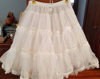 Vintage Malco Modes Ladies Size Small Half Slip Petticoat Crinoline Lace Trim Made in the USA