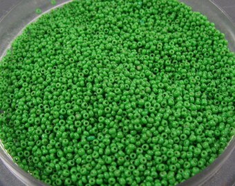 24/0 Vintage Italian Micro Seed Beads - Yellow Green