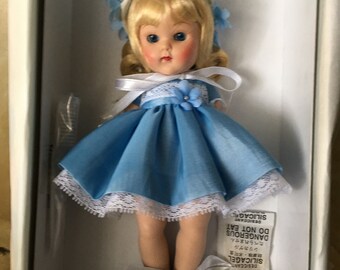 Limited edition Ginny Bridesmaid MIB