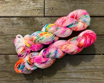 All the Colors *Alice* 75/25 Merino/Nylon 4-Ply Hand Dyed Sock Yarn