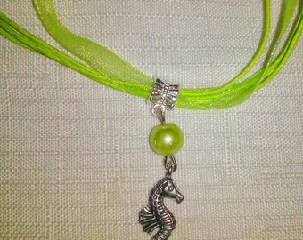 10 Sea Horse Necklaces Party Favors. Fast shipping from USA. Perfect for a Under sea or Mermaid party