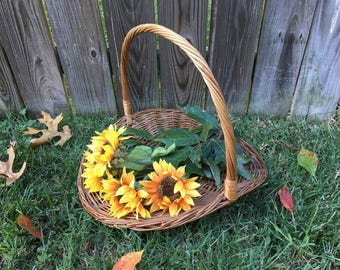 Extra Large Flat Basket / Photo Prop / Large Willow Basket / Wedding Decor / Gathering Basket / Flat Flower Basket / Vintage Flat Basket