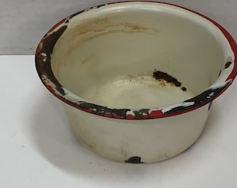 Small Vintage Enamelware pot