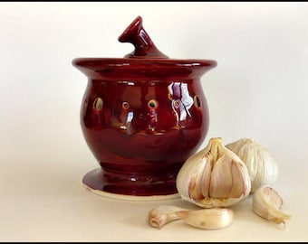 Garlic Jar, Ceramic Garlic Jar, Ceramic Garlic Pot, Garlic Pot, Garlic Keeper, Shallot Pot, Foodie Gift, Garlic Storage, Cook / Teacher Gift