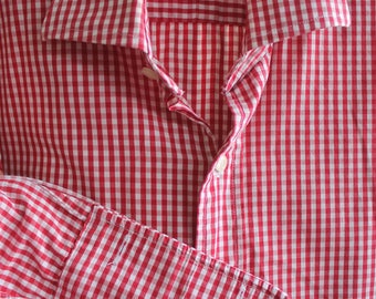 Gents red gingham shirt REF 615