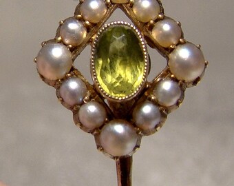 Edwardian 15k Peridot Seed Pearl Stickpin Tie Pin 1900 15 K Stick Pin