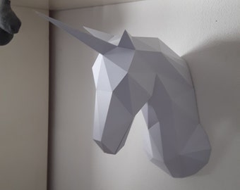 Papercraft Licorne geometrique en kit - Geometric Papercraft Unicorn Kit DIY (à monter soi même)