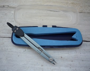 Vintage Metal Compasses, Old Device for Drawing Circles with Different Shapes from 1970s, Vintage Drafting Tool