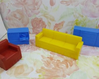 Marx Livingroom 4 Piece Furniture Dollhouse Traditional Style Soft and Hard Plastic