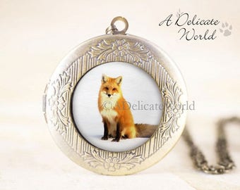 Fox Locket Necklace, Red Fox Jewelry Locket, Bronze Photo Locket, Fox Animal Locket, Nature Locket, Animal Lover Jewelry, Winter Wildlife