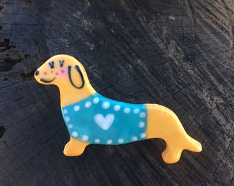 Dachshund Dog Brooch/badge.Wiener dog badge.Dog Lover Gift/Ceramic /Porcelain .Animal badge.Animal jewellery.Handmade in Wales ,Uk