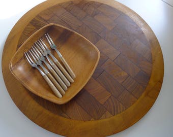 Mid Century Modern Dansk IHQ Cheese Board, Jens Quistgaard, Denmark and Japanese Appetizer and Tray Set