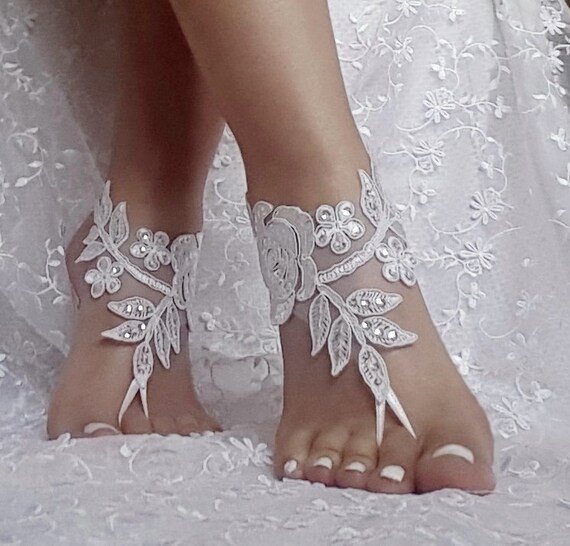 Bridal anklet, ivory white lace sandals, Beach wedding barefoot sandals, bangle, wedding ankle anklet, bridal, bellydance, gothic