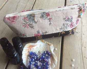 Medium Essential Oil Pouch
