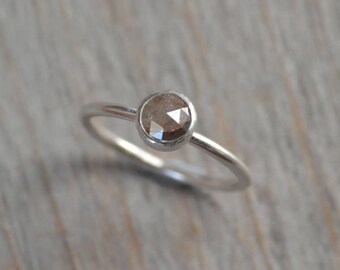 Rose Cut Diamond Engagement Ring, 0.70ct Diamond Solitaire With a New Moon Shape Pattern, Stackable Diamond Ring, Diamond Wedding Ring