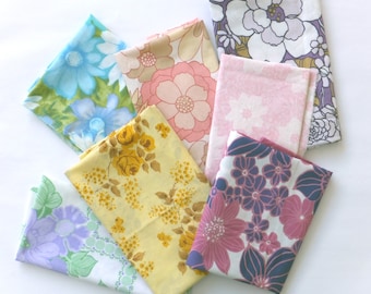 Vintage Sheet Scraps, Vintage Fabric Scraps, Quilting Fabrics, Multi-coloured fabric bundle, Vintage Material