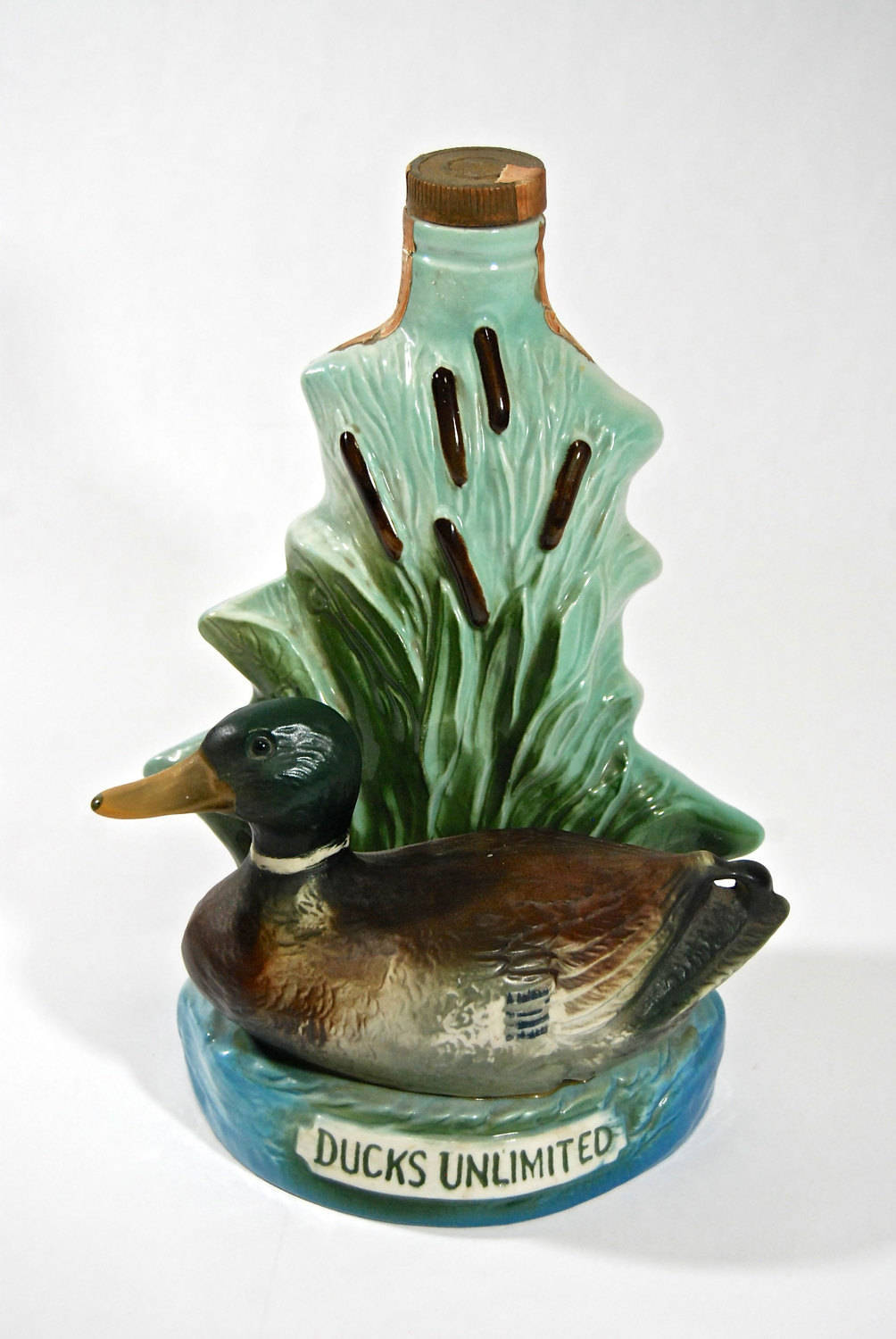 Collectible Jim Beam Whiskey Decanter Ducks Unlimited Series