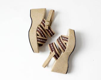 70s Platform Sandals 7 • Raffia Sandals • Vintage Platform Sandals • 70s Heels • Woven Sandals • Vintage Sandals • Deadstock Shoes | SH519