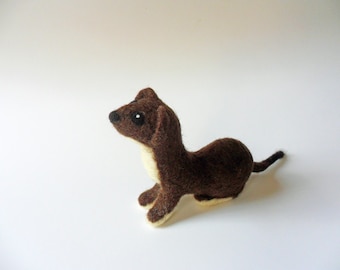 Needle Felted Weasel Handmade Woolen Stoat Miniature Animal Wool Felted Short Tailed Weasel Soft Sculpture Wildlife Animal Figurine