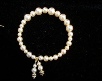 Faux Pearl Memorywire Bracelet