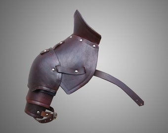 Warriors Single Pauldron/Leather Shoulder/LARP Fantasy Armor/ Single Leather Shoulder/handcrafted unique custom made
