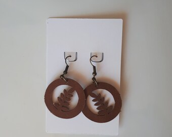 Boucles à pendentif feuillage