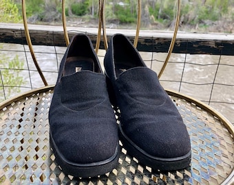 Vintage 90s Martinez Valero Shoes // Black Chunky Heel Loafers // Size 8 1/2