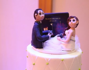 Gamers Wedding Cake Topper, Custom wedding cake topper, personalized cake topper, Bride and groom cake topper, Mr and Mrs cake topper