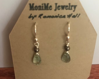 Teardrop Fauceted Moss Semiprecious Stone on Silver