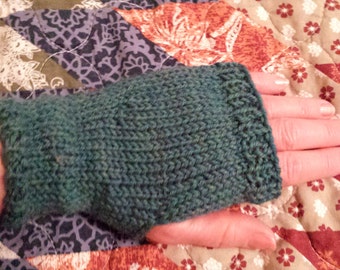 Knitting Pattern for Fingerless Mitts