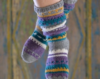 Purple/grey/white, hand-knitted socks 37/38