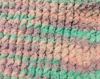 Plush baby blanket (pastels)