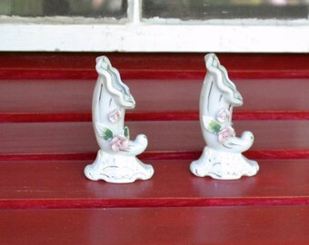 Vintage Bud Vase Set of 2 White Pink Flowers Japan PanchosPorch