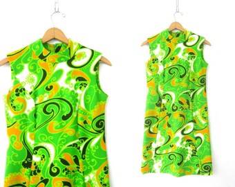 1960s Mini Shift Dress Paisley Print Graphic Dress Modern Dress Green MOD Pattern Dress Vintage Retro GOGO Dress Hipster Womens Medium