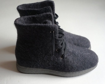 Felted boots for men Felt boot Felt shoes Wool boots Eco friendly Felted shoes Felt shoes Winter felt boots Wool shoes Winter boots Handmade